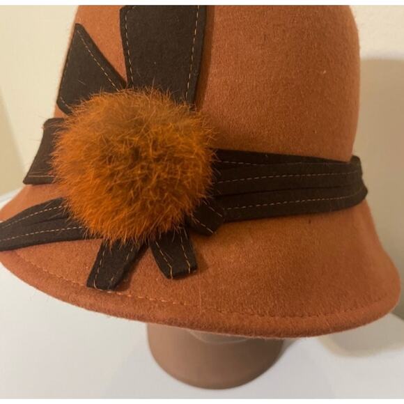 Adora Vintage Style Wool Cloche In Rust - Picture 4 of 6